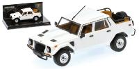 voiture miniature LAMBORGHINI LM002 minichamps